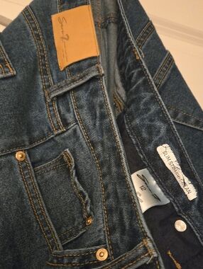 Seven7 Women's Dark Blue Straight Leg Jeans, Size 12